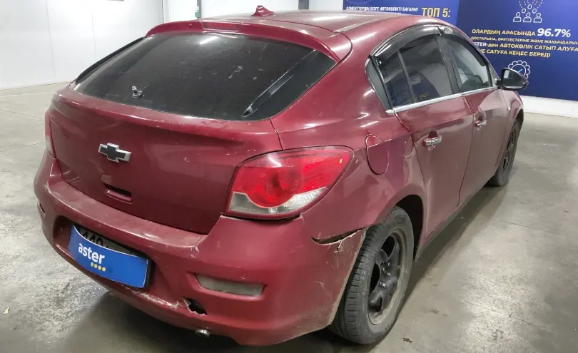Chevrolet Cruze 2013 года за 1 990 000 тг. в Астана фото 3