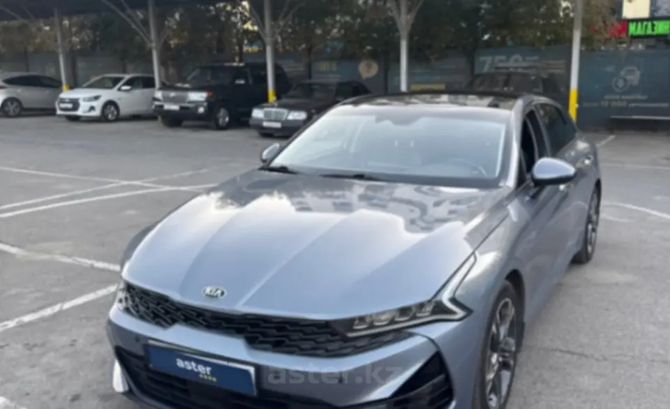Kia K5 2020 года за 9 790 000 тг. в Алматы