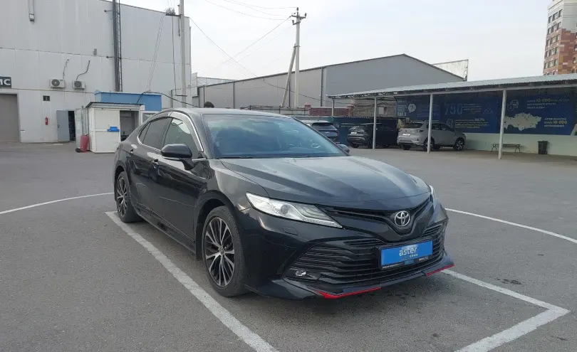 Toyota Camry 2020 года за 13 490 000 тг. в Шымкент фото 2