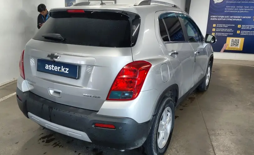 Chevrolet Tracker 2015 года за 4 290 000 тг. в Астана фото 3