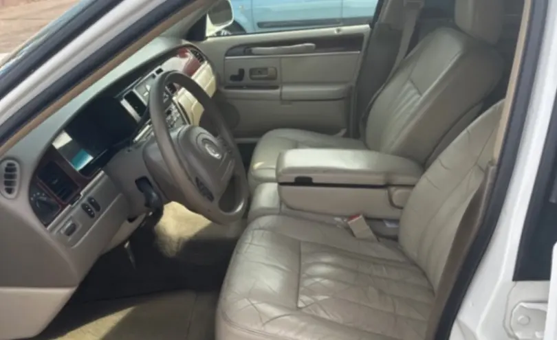 Lincoln Town Car 2004 года за 3 590 000 тг. в Алматы фото 5