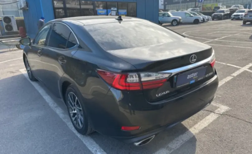 Lexus ES 2016 года за 15 990 000 тг. в Алматы фото 4