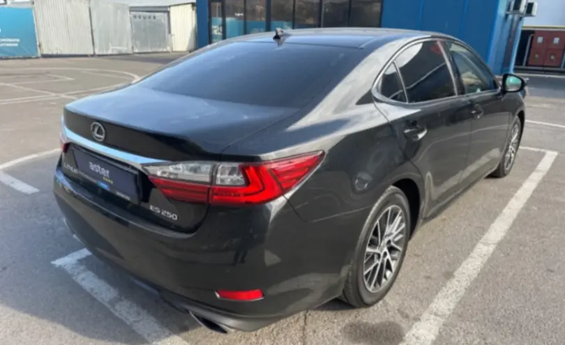 Lexus ES 2016 года за 15 990 000 тг. в Алматы фото 3