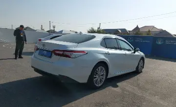 Toyota Camry 2019 года за 13 990 000 тг. в Шымкент фото 3