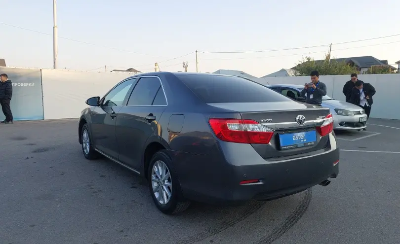 Toyota Camry 2014 года за 7 790 000 тг. в Шымкент фото 4
