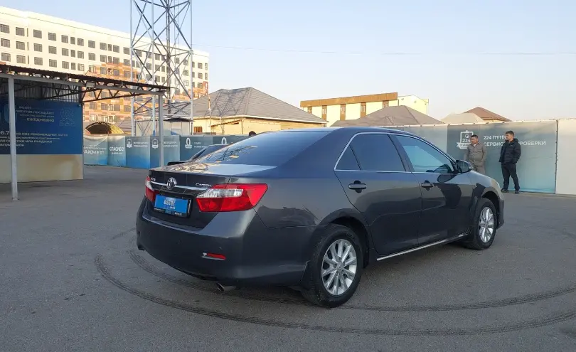 Toyota Camry 2014 года за 7 790 000 тг. в Шымкент фото 3