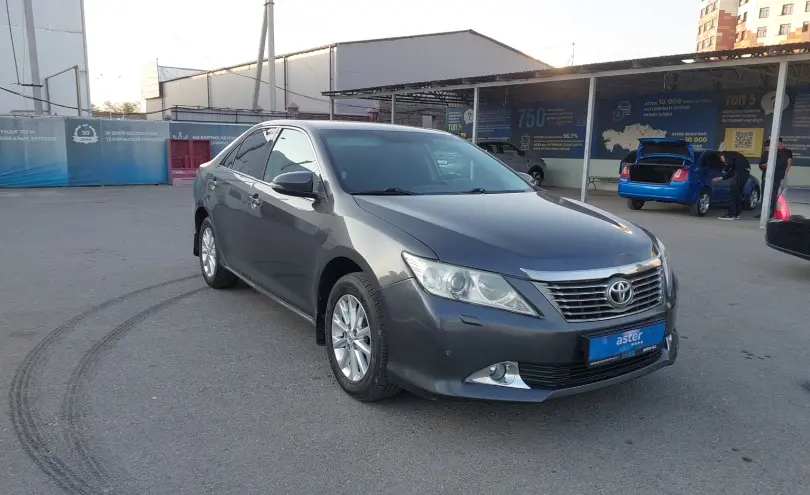 Toyota Camry 2014 года за 7 790 000 тг. в Шымкент фото 2