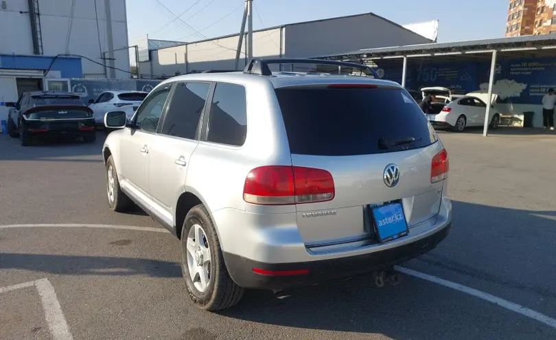 Volkswagen Touareg 2004 года за 2 990 000 тг. в Шымкент фото 4