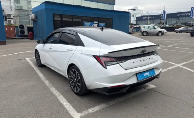 Hyundai Elantra 2022 года за 7 500 000 тг. в Алматы фото 4