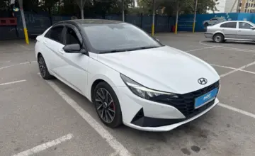 Hyundai Elantra 2022 года за 7 500 000 тг. в Алматы фото 2