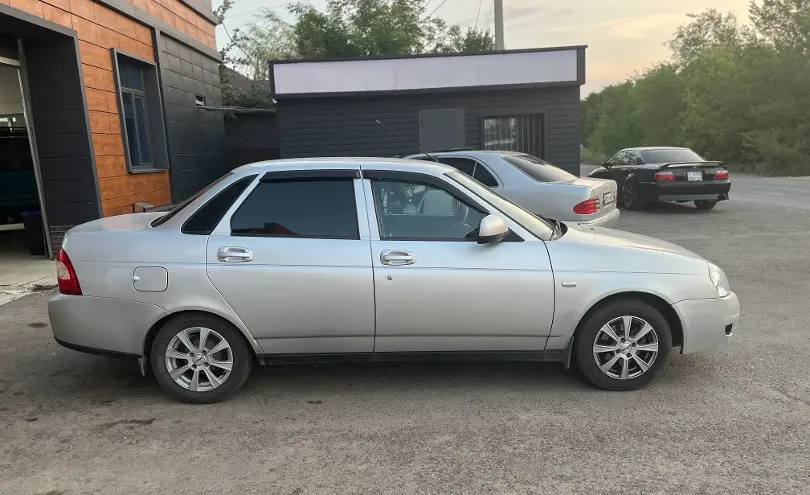 LADA (ВАЗ) Priora 2014 года за 2 800 000 тг. в Караганда фото 2