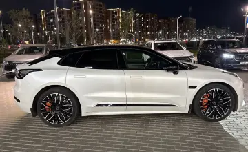 Zeekr 001 2023 года за 18 000 000 тг. в Астана фото 4