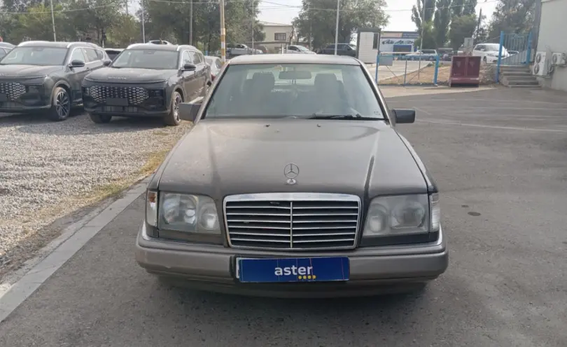 Mercedes-Benz E-Класс 1993 года за 2 000 000 тг. в Тараз фото 2