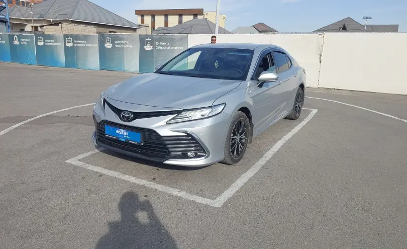 Toyota Camry 2023 года за 17 000 000 тг. в Шымкент