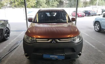 Mitsubishi Outlander 2012 года за 6 000 000 тг. в Алматы фото 2