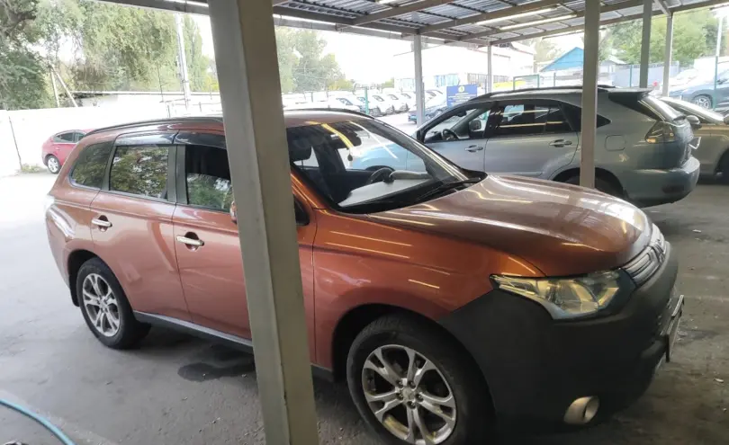 Mitsubishi Outlander 2012 года за 6 000 000 тг. в Алматы фото 4