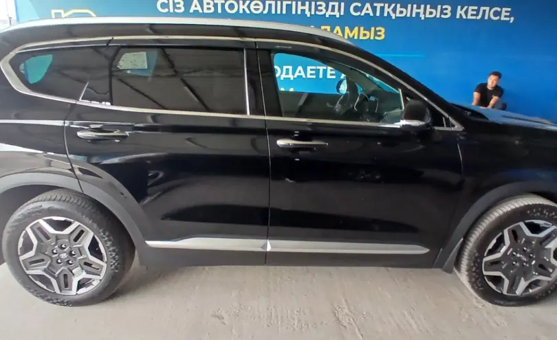 Hyundai Santa Fe 2023 года за 16 800 000 тг. в Алматы фото 4