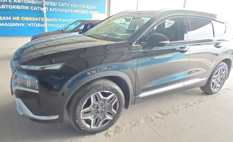 Hyundai Santa Fe 2023 года за 16 800 000 тг. в Алматы