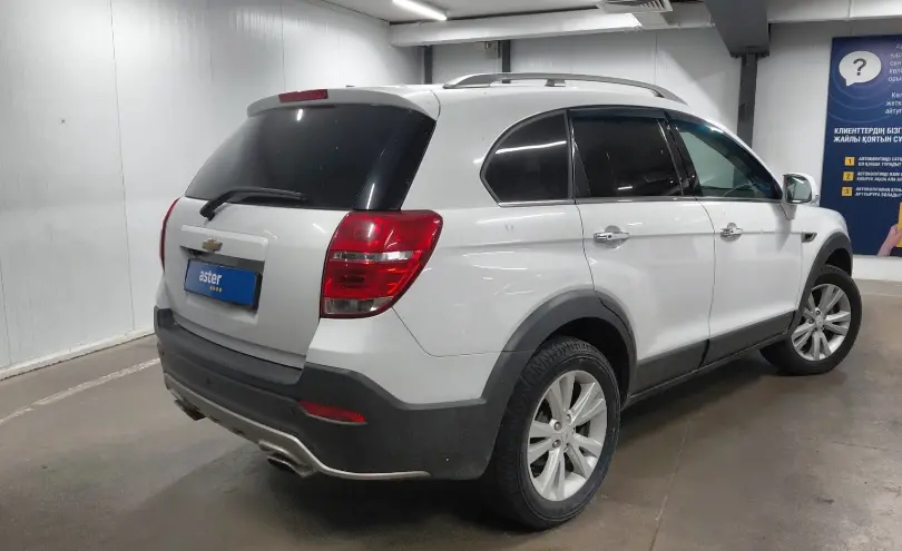 Chevrolet Captiva 2018 года за 9 000 000 тг. в Астана фото 3
