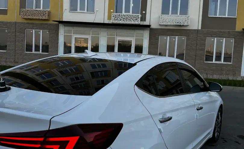 Hyundai Elantra 2020 года за 8 500 000 тг. в Алматы фото 3