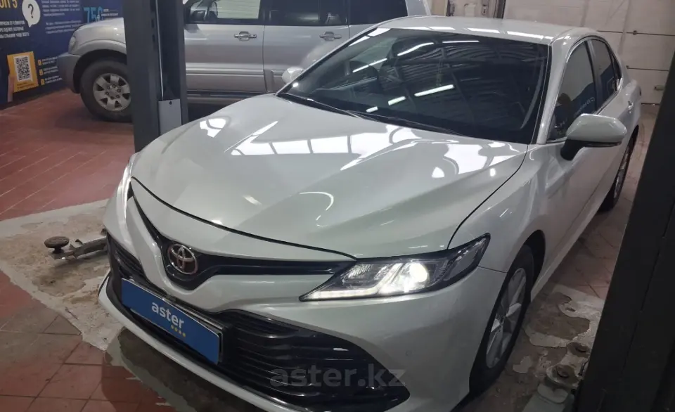 Toyota Camry 2019 года за 12 000 000 тг. в Астана
