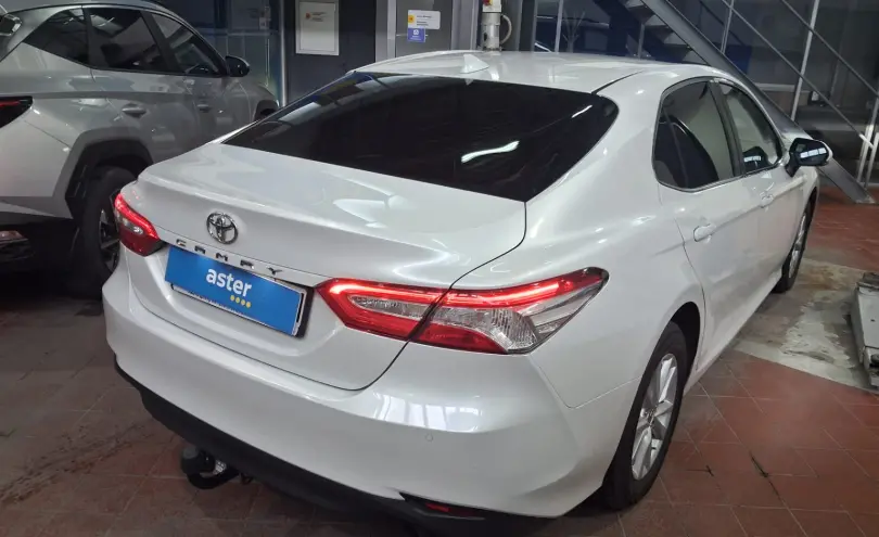 Toyota Camry 2019 года за 12 000 000 тг. в Астана фото 5