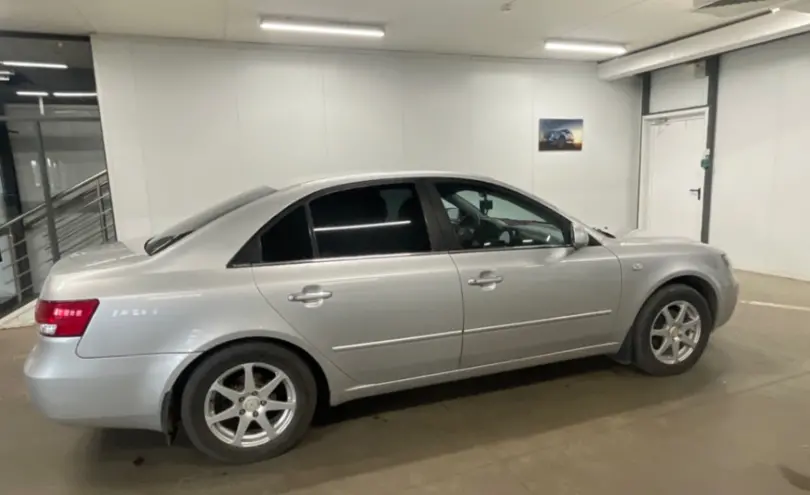 Hyundai Sonata 2006 года за 3 000 000 тг. в Астана фото 4