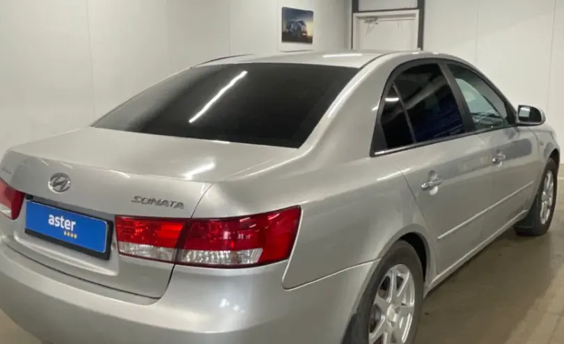 Hyundai Sonata 2006 года за 3 000 000 тг. в Астана фото 5