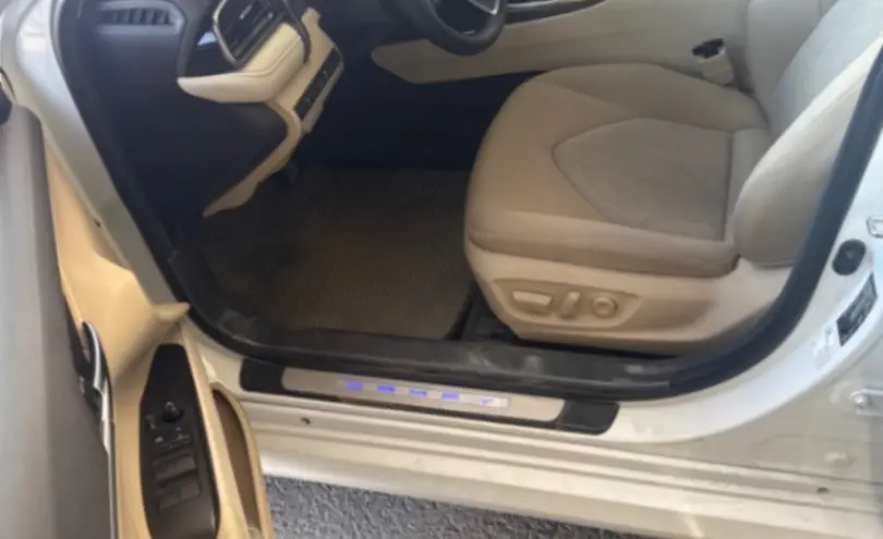 Toyota Camry 2023 года за 15 000 000 тг. в Алматы фото 5