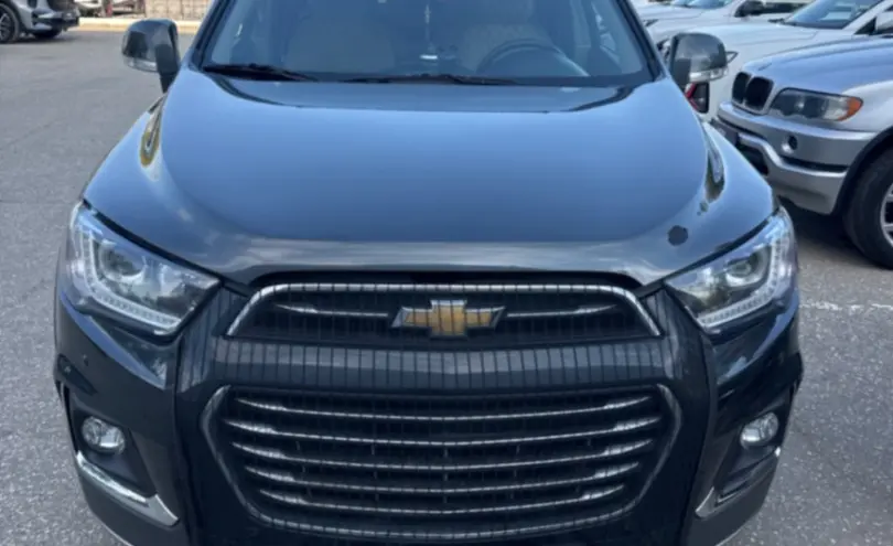 Chevrolet Captiva 2018 года за 10 500 000 тг. в Актобе фото 2