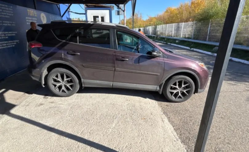 Toyota RAV4 2016 года за 9 500 000 тг. в Усть-Каменогорск фото 4