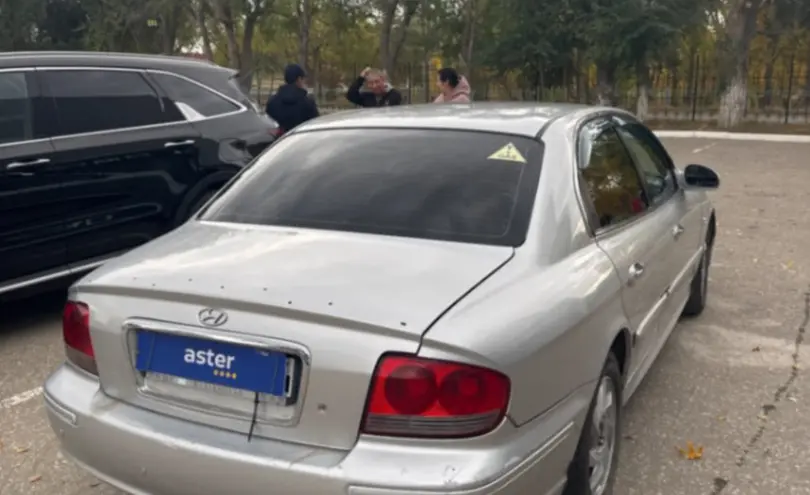 Hyundai Sonata 2003 года за 2 200 000 тг. в Актобе фото 5