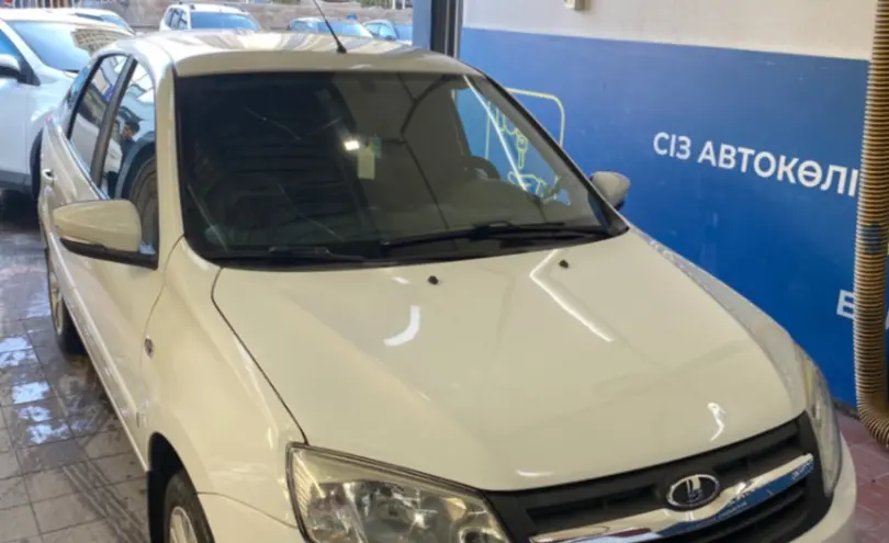 LADA (ВАЗ) Granta 2017 года за 3 000 000 тг. в Астана фото 3
