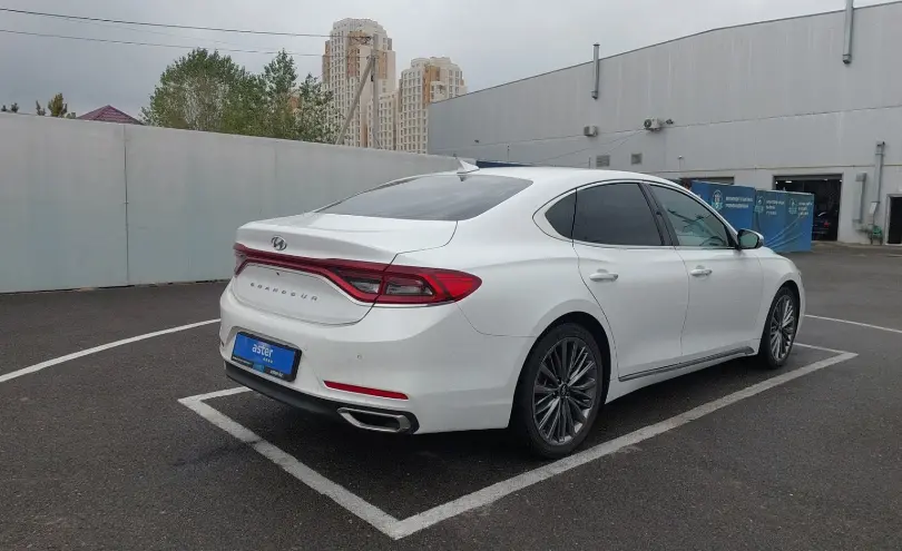 Hyundai Grandeur 2018 года за 11 000 000 тг. в Шымкент фото 3