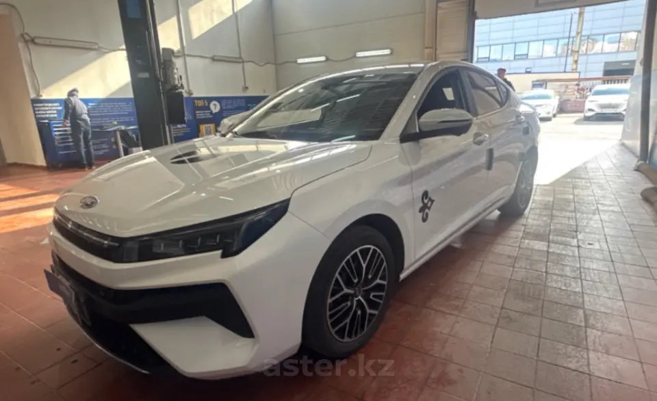 JAC J7 Plus 2024 года за 6 800 000 тг. в Астана