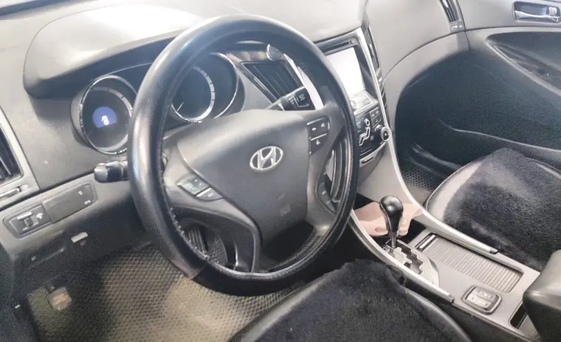 Hyundai Sonata 2011 года за 5 000 000 тг. в Астана фото 5