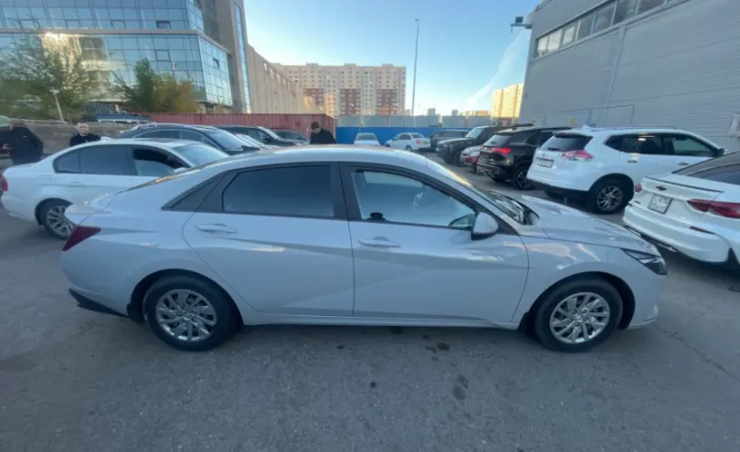 Hyundai Elantra 2021 года за 7 800 000 тг. в Астана фото 4