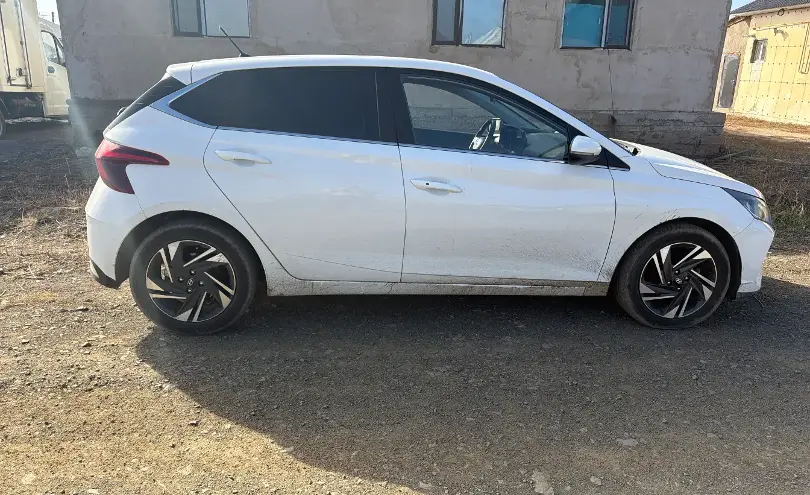 Hyundai i20 2023 года за 7 200 000 тг. в Астана фото 2