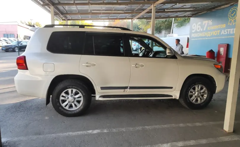 Toyota Land Cruiser 2013 года за 18 700 000 тг. в Алматы фото 4