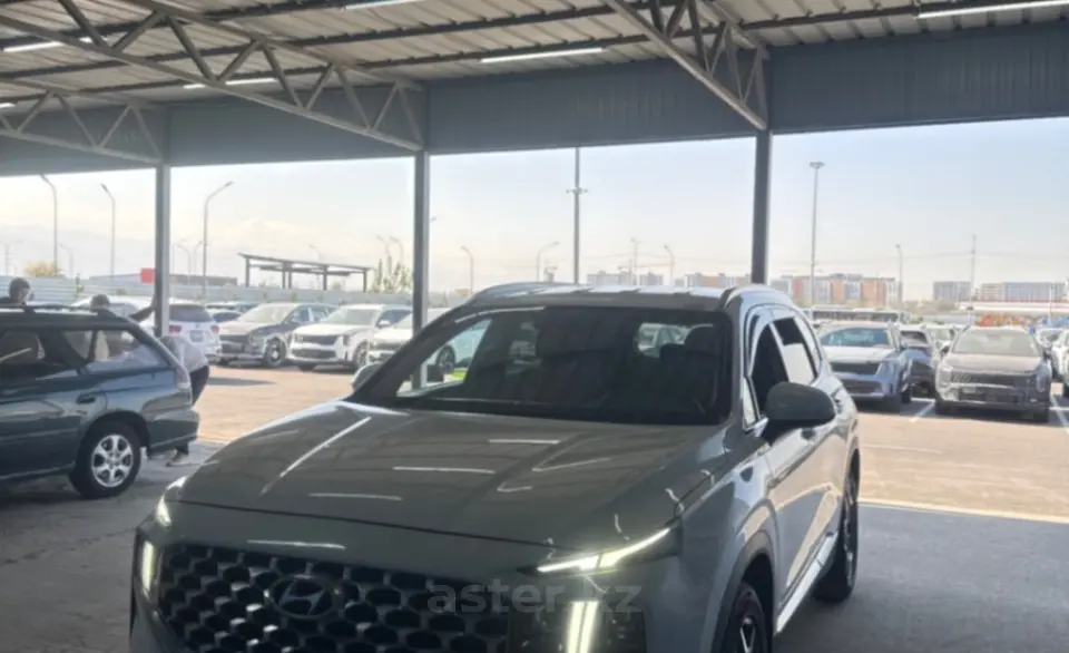 Hyundai Santa Fe 2021 года за 14 000 000 тг. в Алматы