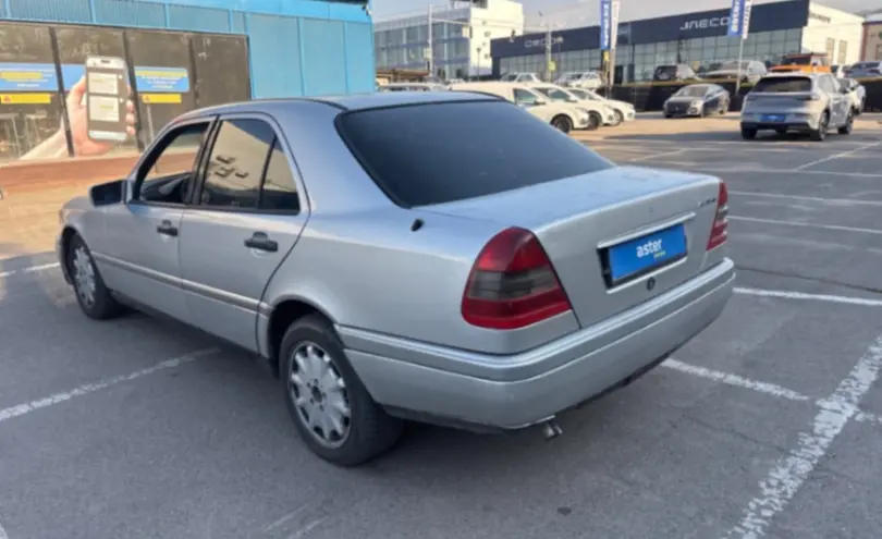 Mercedes-Benz C-Класс 1995 года за 1 800 000 тг. в Алматы фото 4