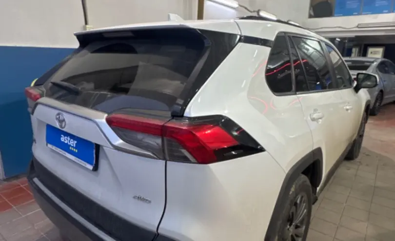 Toyota RAV4 2023 года за 15 000 000 тг. в Астана фото 5