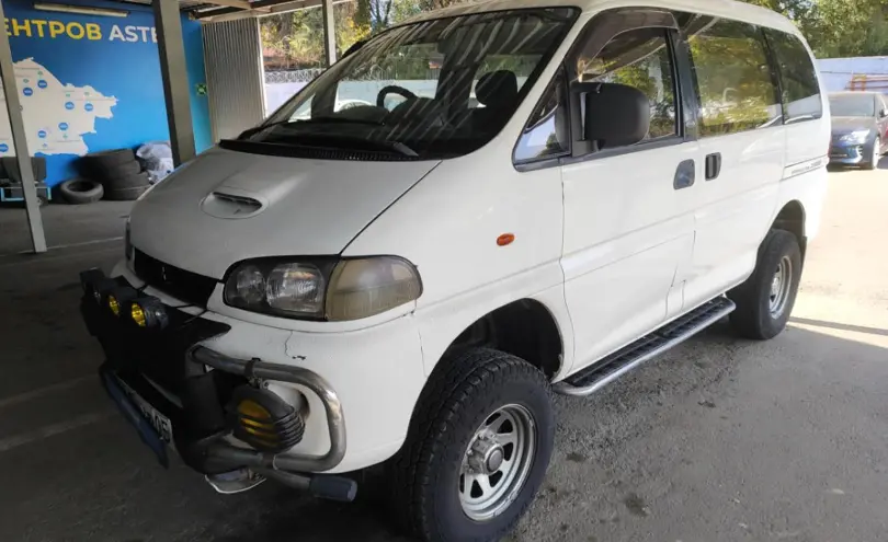 Mitsubishi Delica 1995 года за 3 500 000 тг. в Алматы фото 1