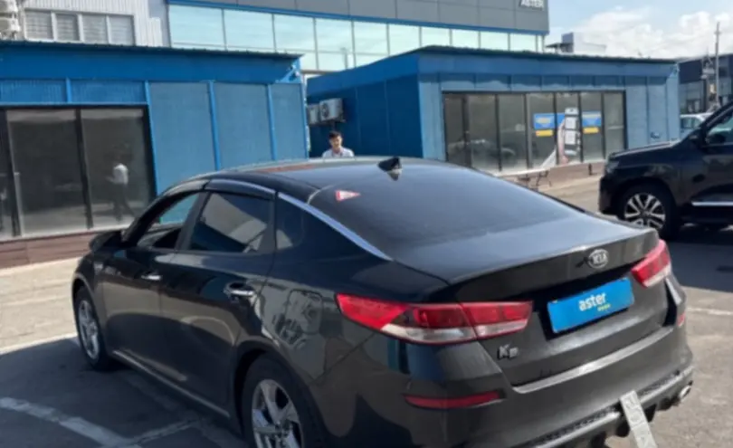 Kia K5 2019 года за 8 200 000 тг. в Алматы фото 4
