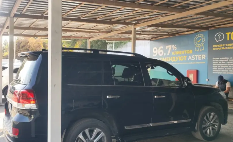 Toyota Land Cruiser 2018 года за 32 000 000 тг. в Алматы фото 4