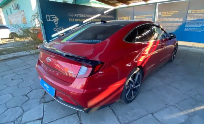 Hyundai Sonata 2019 года за 9 500 000 тг. в Талдыкорган фото 5