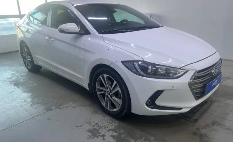Hyundai Elantra 2018 года за 6 500 000 тг. в Павлодар фото 3