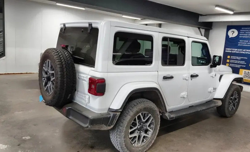 Jeep Wrangler 2024 года за 47 000 000 тг. в Астана фото 3