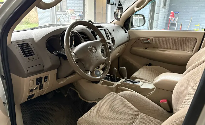 Toyota Fortuner 2005 года за 9 000 000 тг. в Алматы фото 4