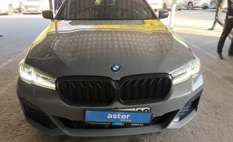 BMW 5 серии 2022 года за 21 500 000 тг. в Алматы фото 2